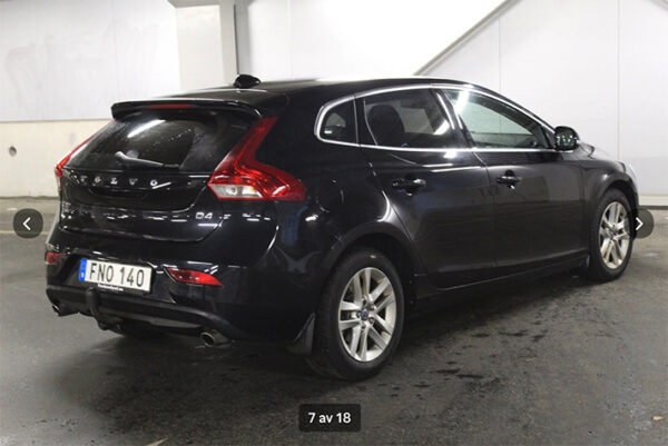 Volvo V40 D4 kamrembytt Momentum 190hk navi servad Voc - Bild 7